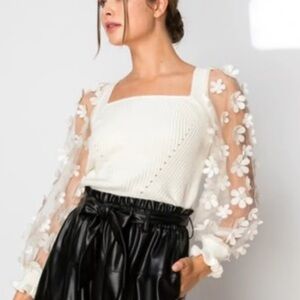 French Connection Juliet Mozart Floral Sleeve Sweater size medium